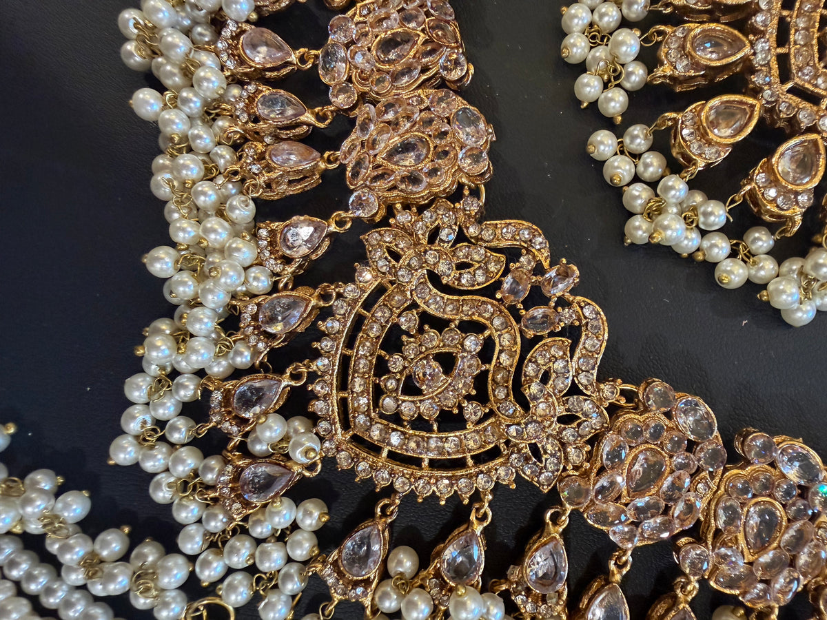 Pearl and Gold Bridal Set