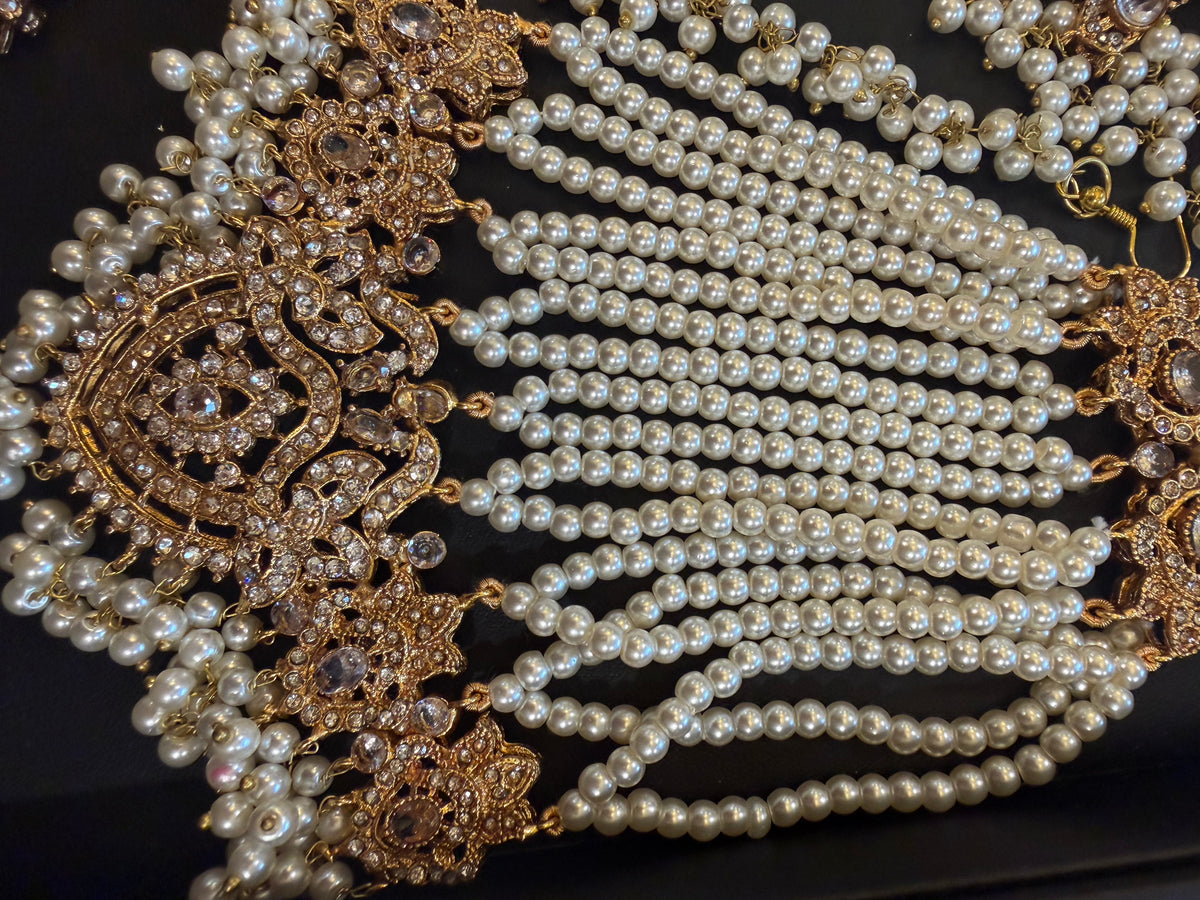 Pearl and Gold Bridal Set